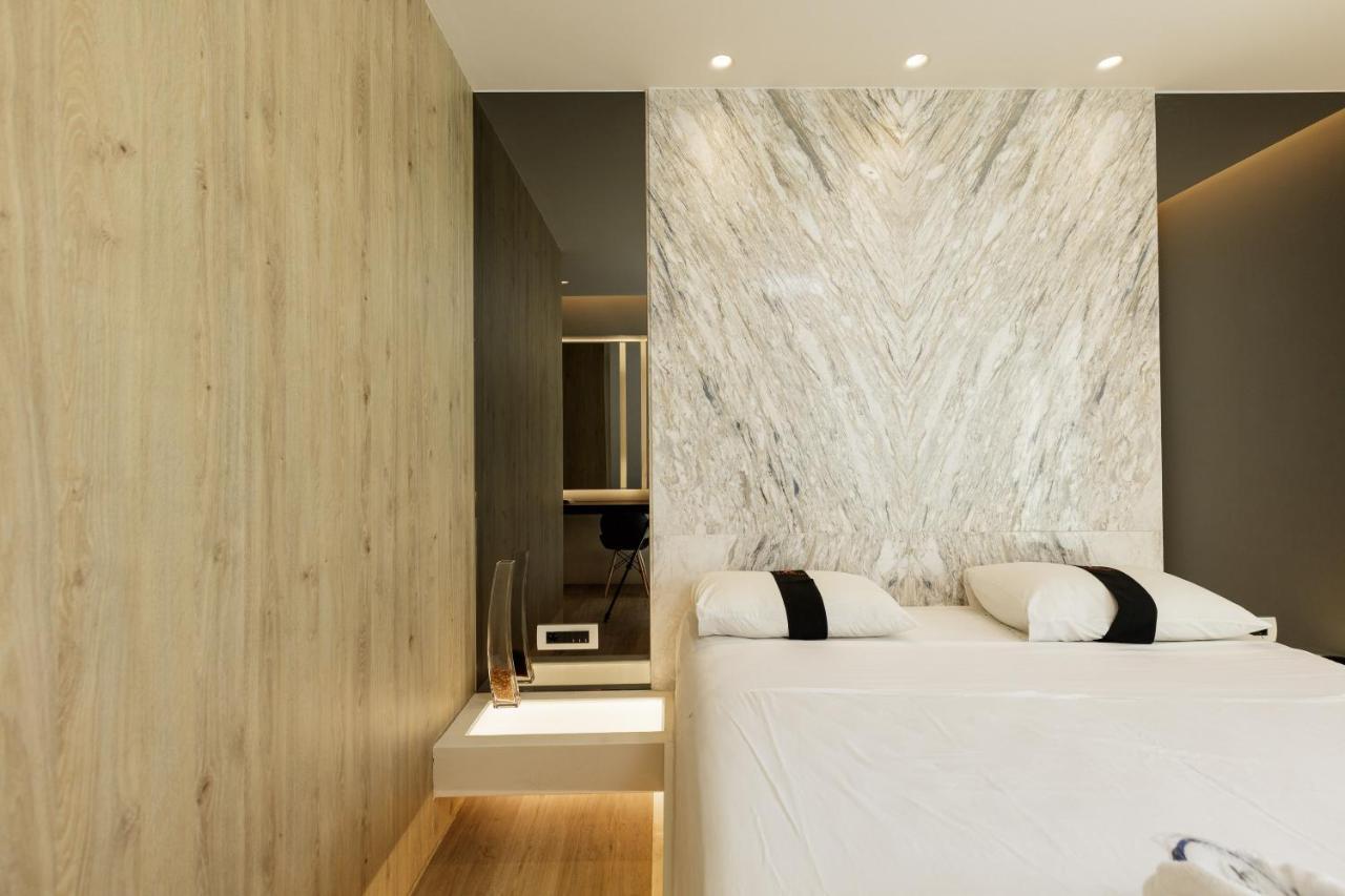 Kahlua Sea View Suites 헐소니소스 외부 사진