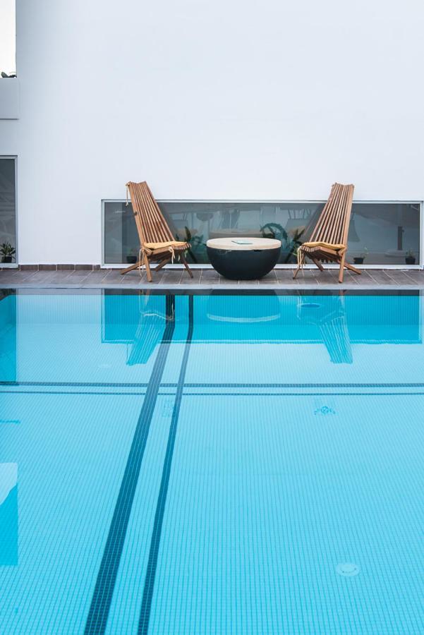 Kahlua Sea View Suites 헐소니소스 외부 사진